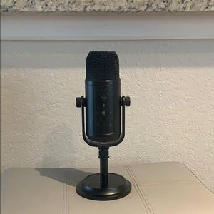 Amazon microphone